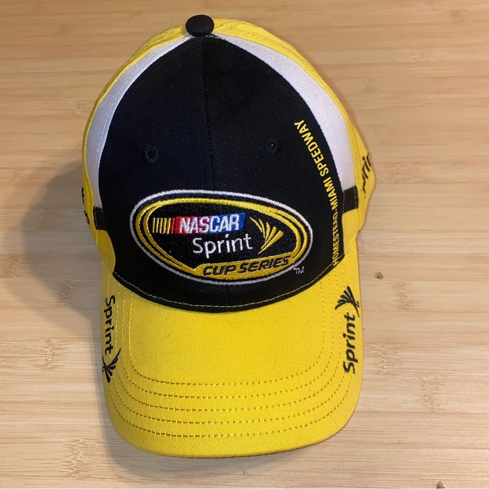 NASCAR Sprint Cup Series Fitted Hat YELLOW Adult O/S Homestead Miami Speedway